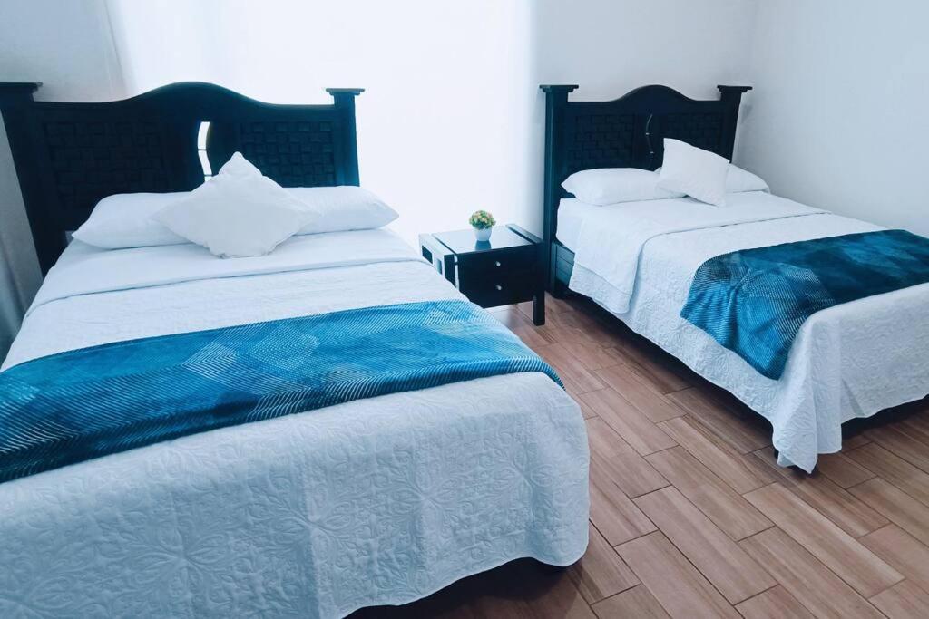 Secure, Central And Quiet Apartment Work Or Travel メキシコシティ エクステリア 写真