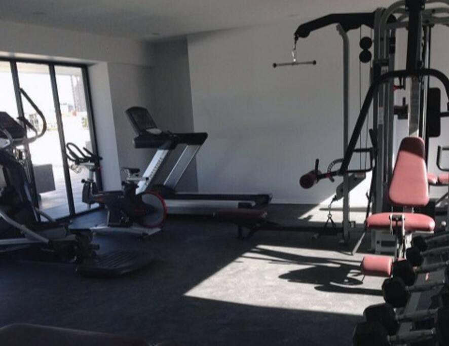 Secure, Central And Quiet Apartment Work Or Travel メキシコシティ エクステリア 写真